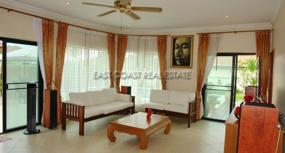 For rent 3 bedrooms house in East Pattaya, Pattaya