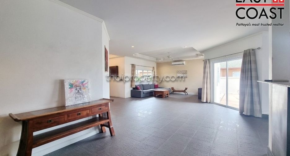 Casa en alquiler de 3 habitaciones en East Pattaya, Pattaya