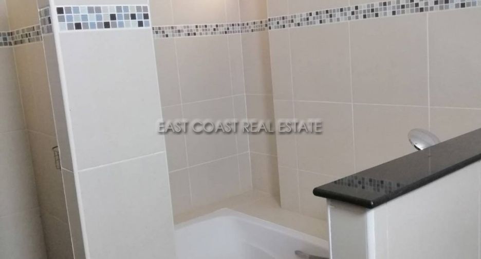 Haus zur Miete mit 3 Zimmer in Bang Lamung, Chonburi