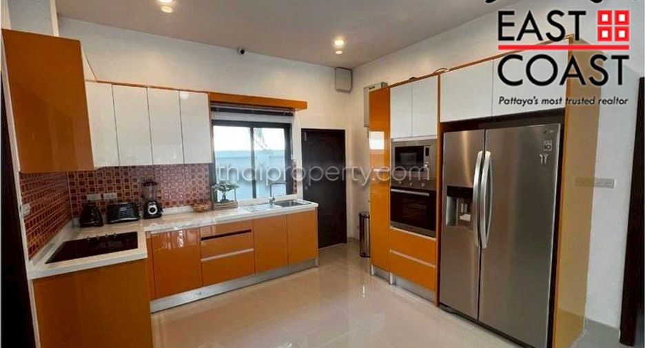 À louer 3 chambres maison à Huay Yai, Pattaya