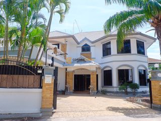 Haus zur Miete mit 6 Zimmer in Bang Lamung, Chonburi
