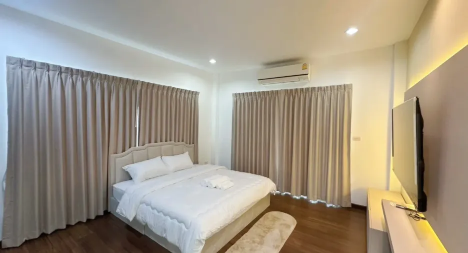 For sale and for rent 4 bedrooms house in Bang Bua Thong, Nonthaburi