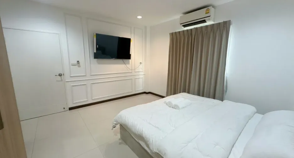 For sale and for rent 4 bedrooms house in Bang Bua Thong, Nonthaburi