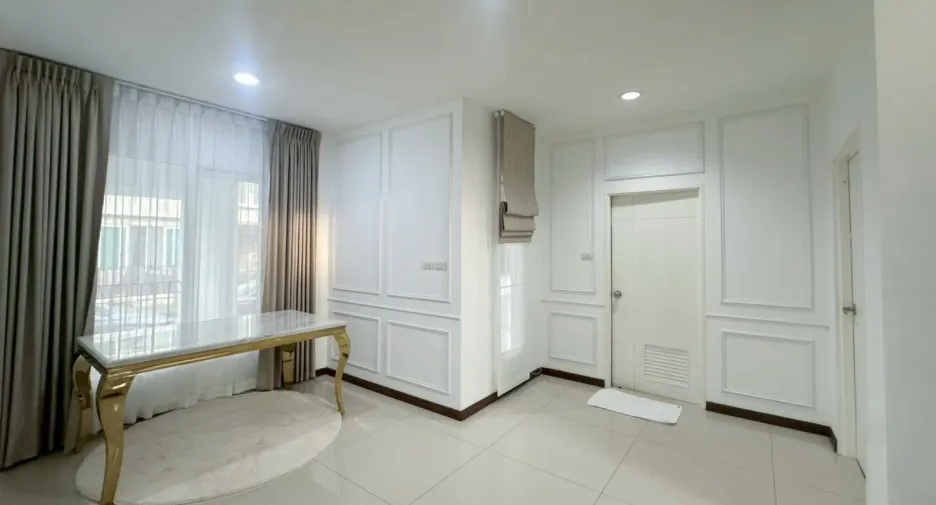 For sale and for rent 4 bedrooms house in Bang Bua Thong, Nonthaburi