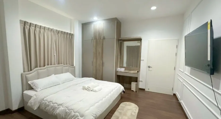 For sale and for rent 4 bedrooms house in Bang Bua Thong, Nonthaburi