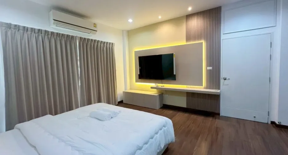For sale and for rent 4 bedrooms house in Bang Bua Thong, Nonthaburi