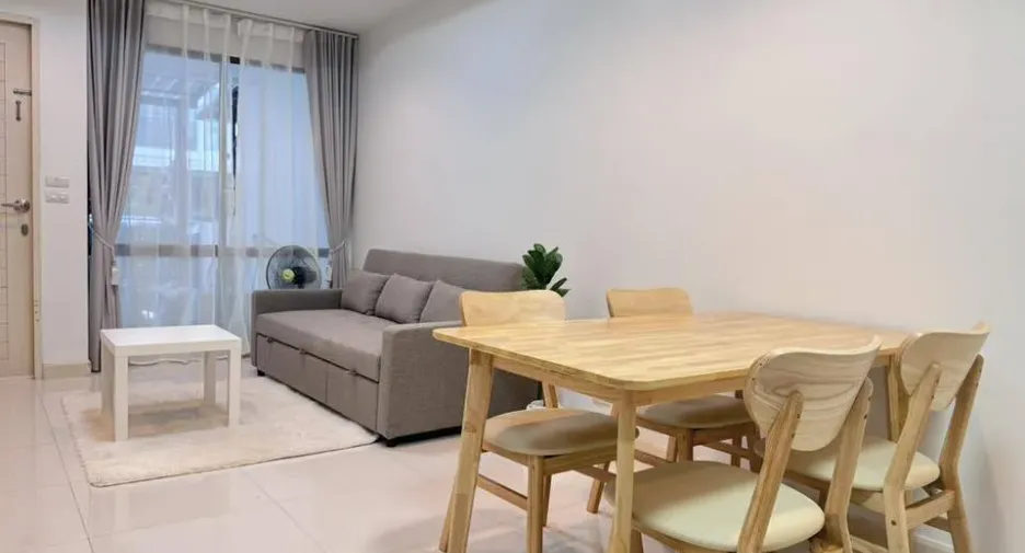 Reihenhaus zur Miete mit 3 Zimmer in Phra Khanong, Bangkok