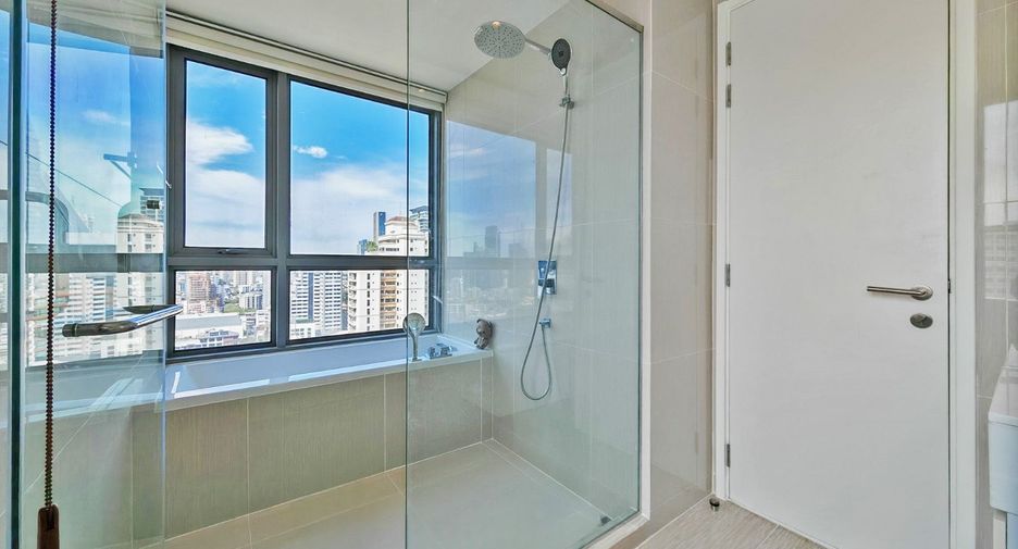 Condo en alquiler de 2 habitaciones en Watthana, Bangkok