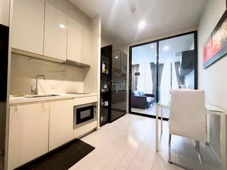 For rent studio condo in Pathum Wan, Bangkok