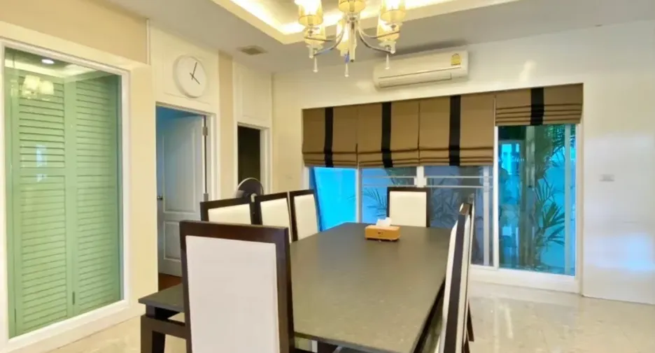 Casa en venta de 4 habitaciones en Khan Na Yao, Bangkok