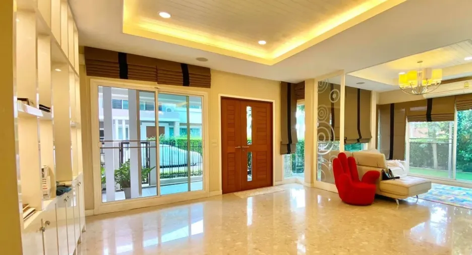 Casa en venta de 4 habitaciones en Khan Na Yao, Bangkok