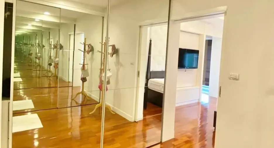Casa en venta de 4 habitaciones en Khan Na Yao, Bangkok