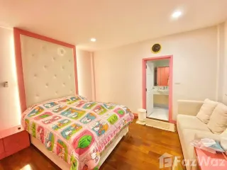 For sale 4 bedrooms house in Khan Na Yao, Bangkok