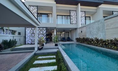 For sale 3 ベッドルーム villa in Jomtien, Pattaya