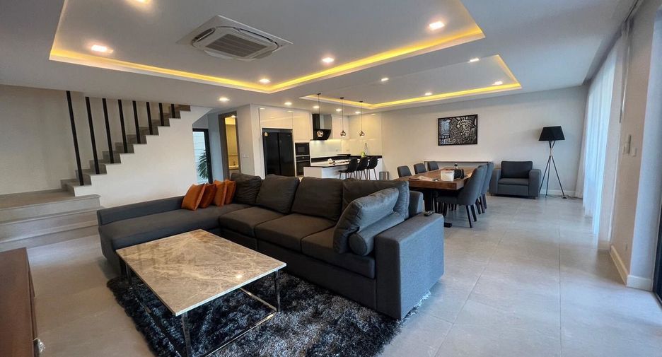 For sale 3 ベッドルーム villa in Jomtien, Pattaya