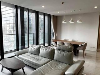Condo en alquiler de 2 habitaciones en Pathum Wan, Bangkok