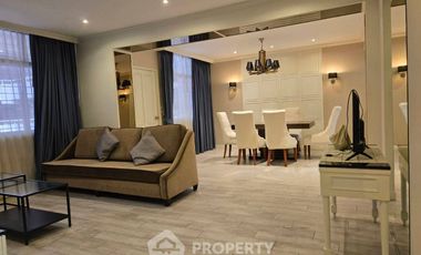 For rent 3 bedrooms condo in Huai Khwang, Bangkok