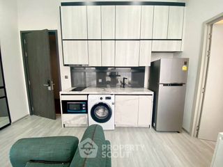 À louer 1 chambre condo à Phra Khanong, Bangkok