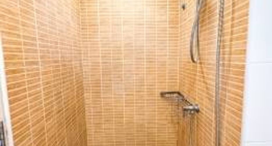 For sale 2 bedrooms condo in Bang Kapi, Bangkok