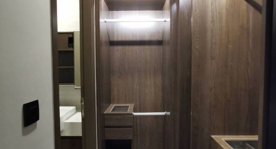 À louer et à vendre 1 chambre condo à Watthana, Bangkok