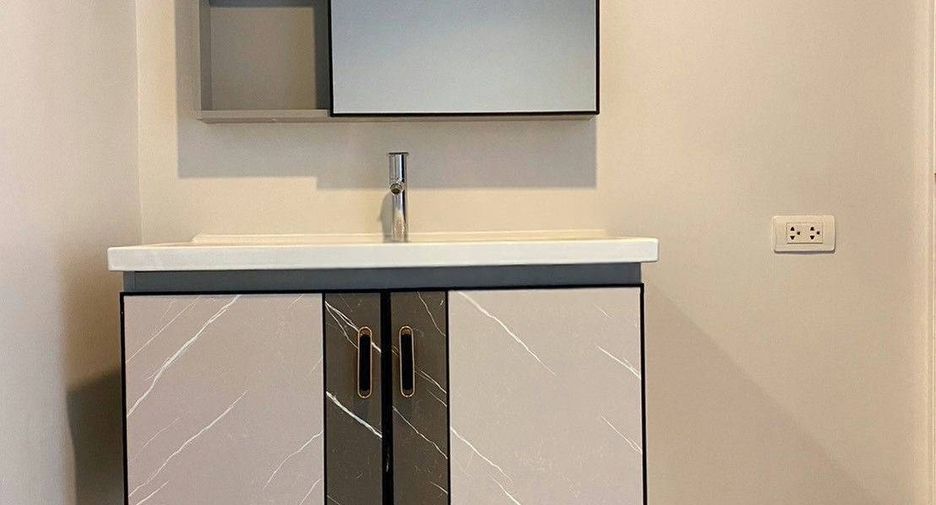 For sale 2 bedrooms condo in Ratchathewi, Bangkok