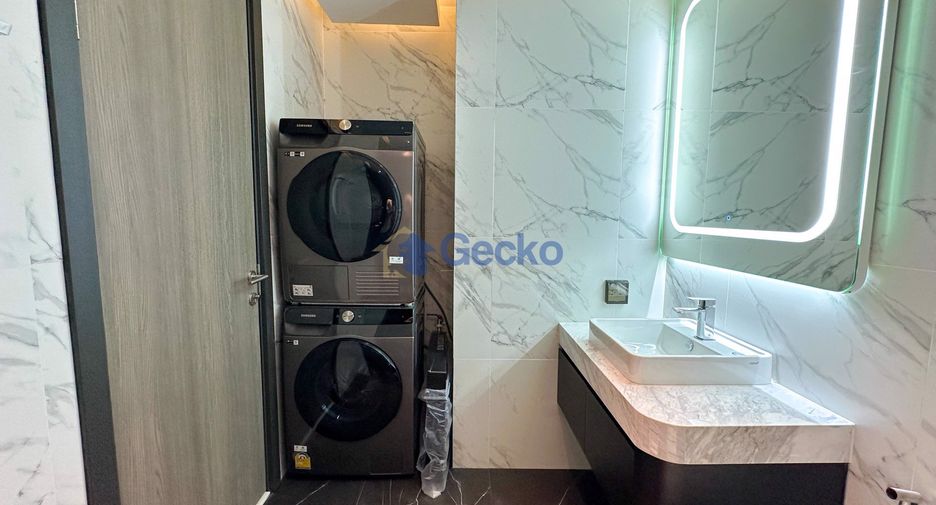 For rent 3 bedrooms condo in Central Pattaya, Pattaya