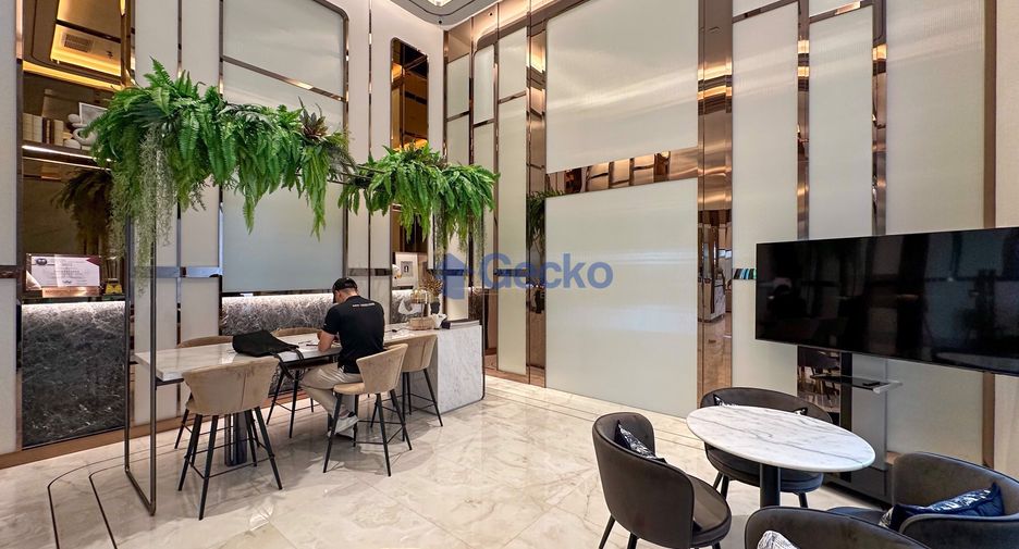 For rent 3 bedrooms condo in Central Pattaya, Pattaya