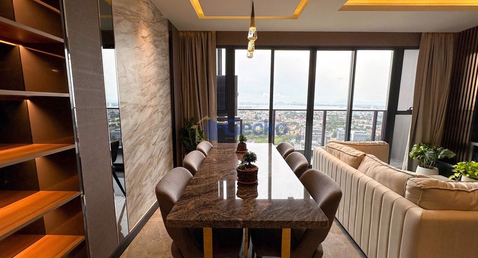 For rent 3 bedrooms condo in Central Pattaya, Pattaya