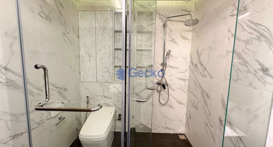 For rent 3 bedrooms condo in Central Pattaya, Pattaya