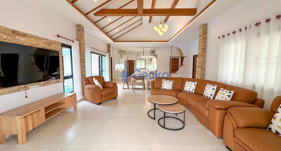 For rent 3 ベッドルーム house in Huay Yai, Pattaya
