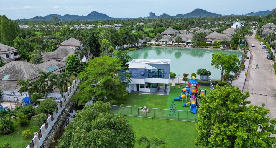 For rent 3 ベッドルーム house in Huay Yai, Pattaya