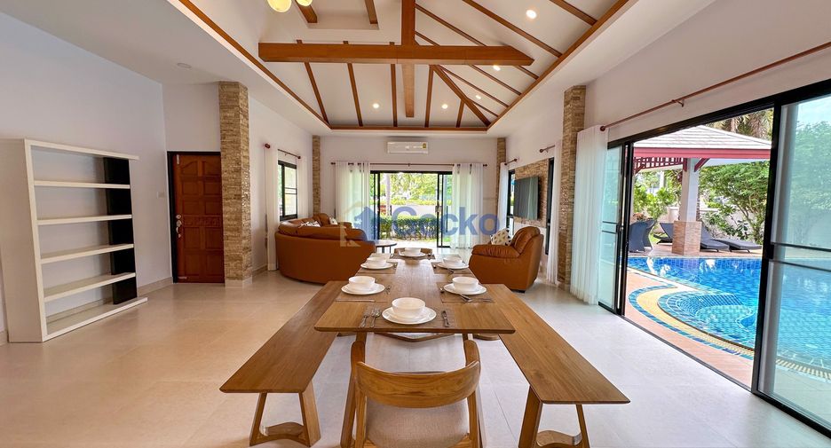 For rent 3 ベッドルーム house in Huay Yai, Pattaya