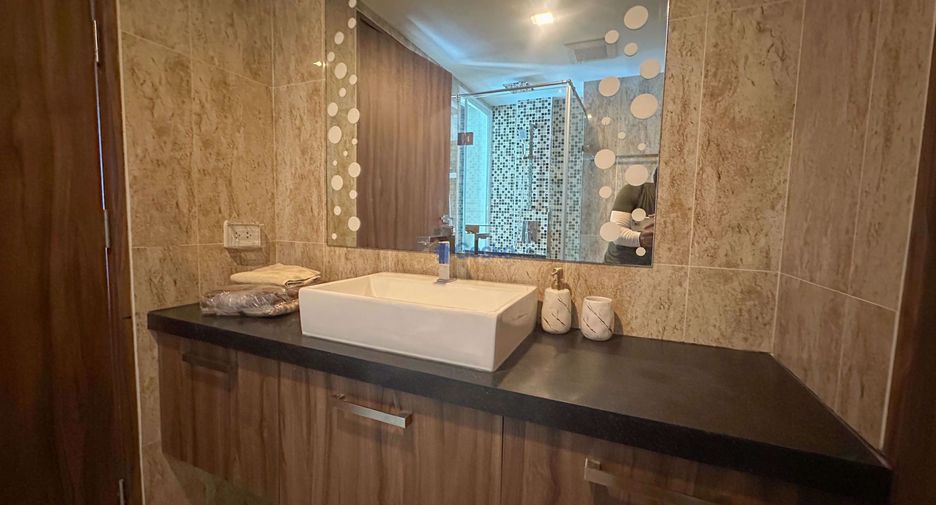 For rent 2 bedrooms condo in South Pattaya, Pattaya