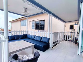 Casa en alquiler de 3 habitaciones en Bang Saray, Pattaya