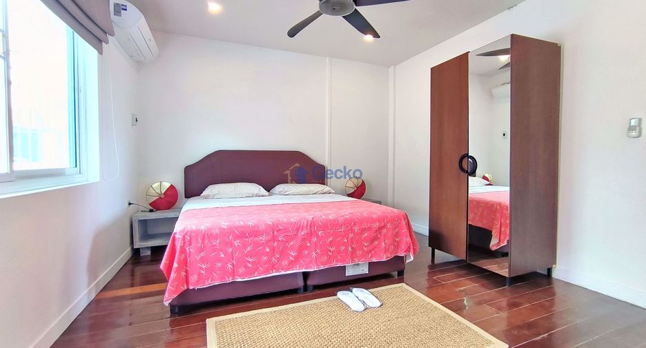 À louer 3 chambres maison à Sattahip, Chonburi