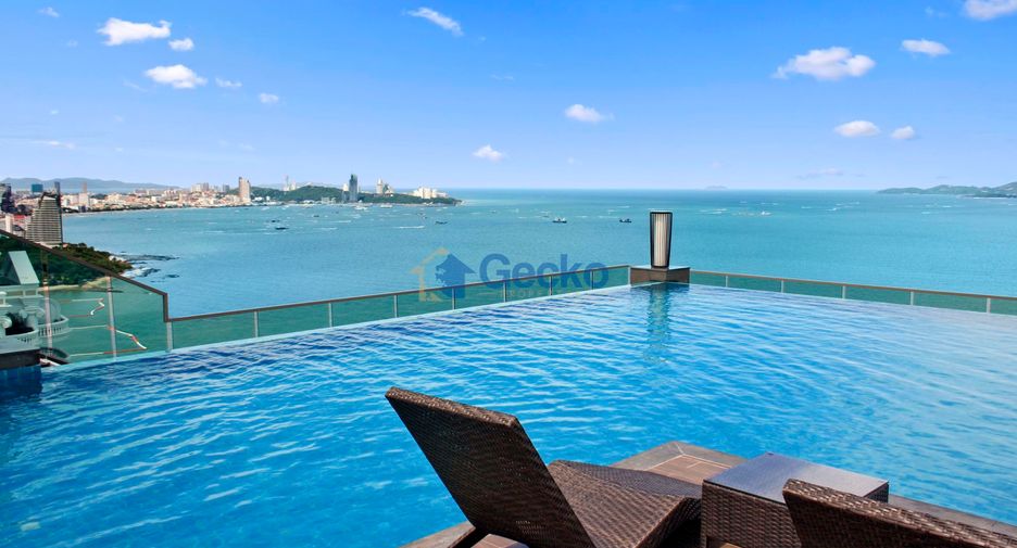 For rent 2 bedrooms condo in North Pattaya, Pattaya