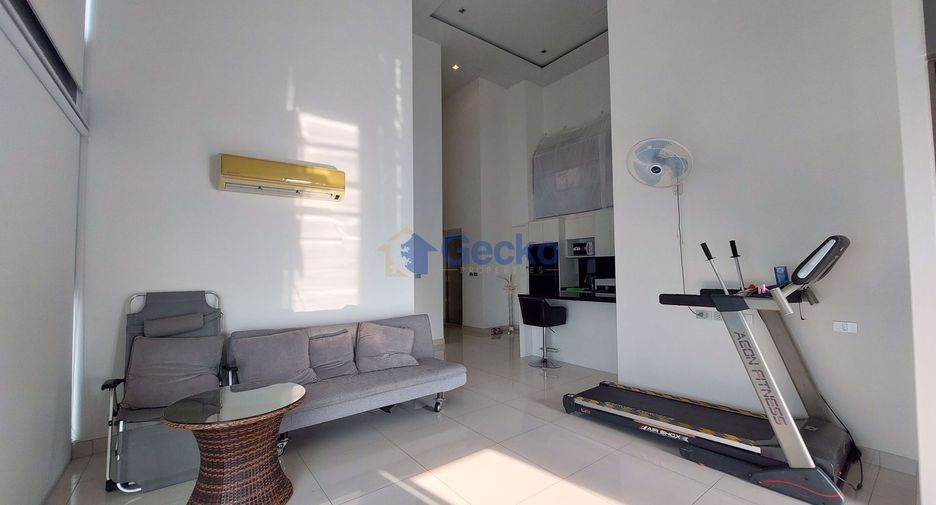 For rent 2 bedrooms condo in North Pattaya, Pattaya