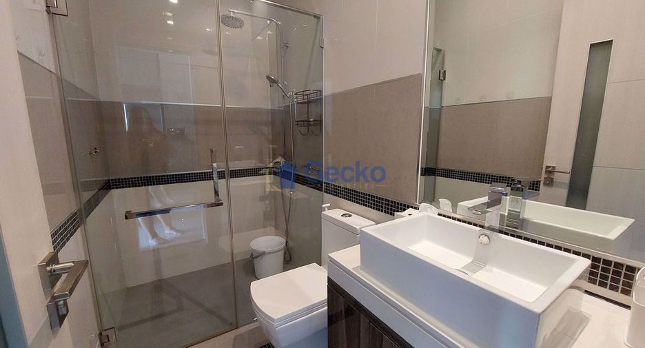 For rent 2 bedrooms condo in North Pattaya, Pattaya