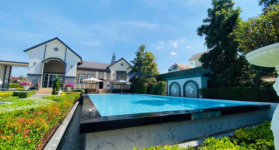 For rent 4 bedrooms house in East Pattaya, Pattaya