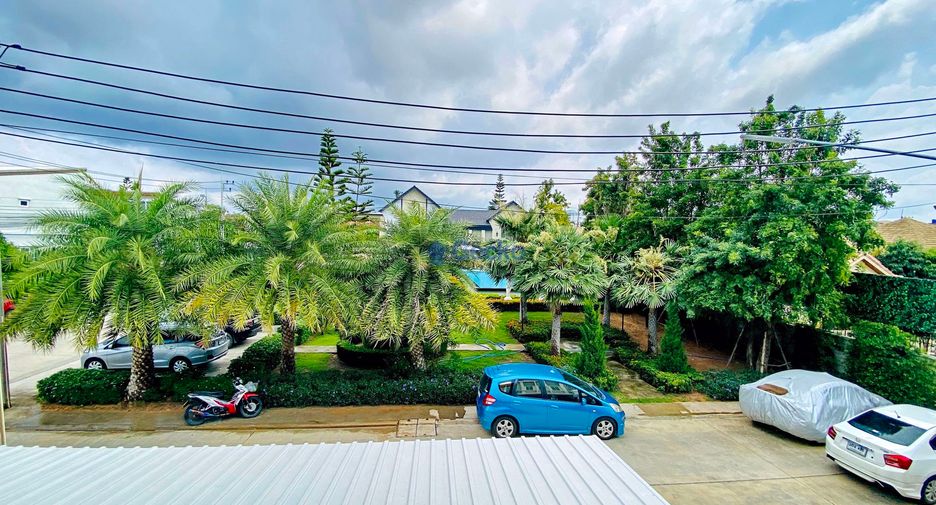For rent 4 bedrooms house in East Pattaya, Pattaya