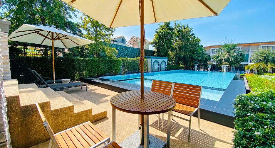 For rent 4 bedrooms house in East Pattaya, Pattaya