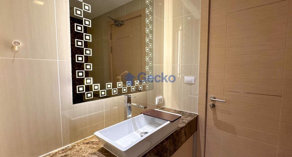 For rent 2 bedrooms condo in North Pattaya, Pattaya