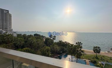 For rent 2 bedrooms condo in North Pattaya, Pattaya