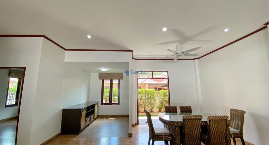 À louer 3 chambres maison à Sattahip, Chonburi