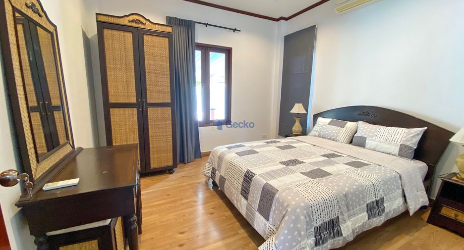 À louer 3 chambres maison à Sattahip, Chonburi