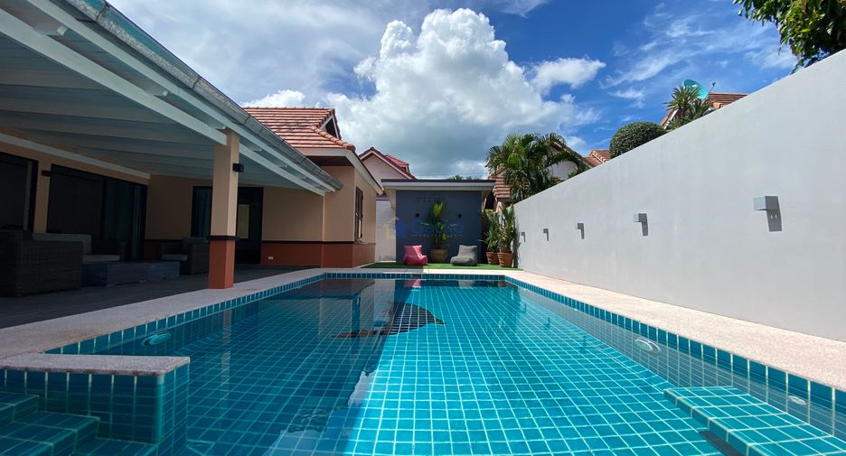 À louer 3 chambres maison à Sattahip, Chonburi
