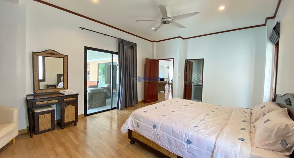 À louer 3 chambres maison à Sattahip, Chonburi