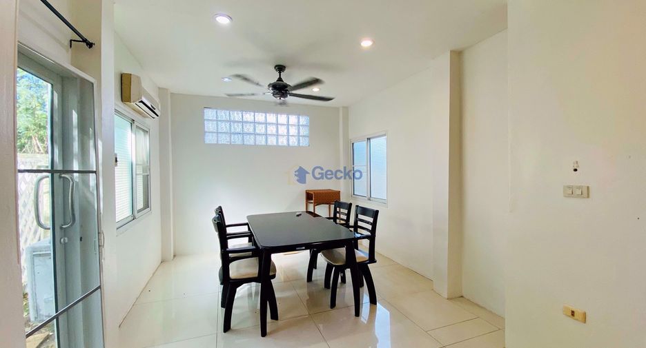 For sale 4 bedrooms house in Jomtien, Pattaya