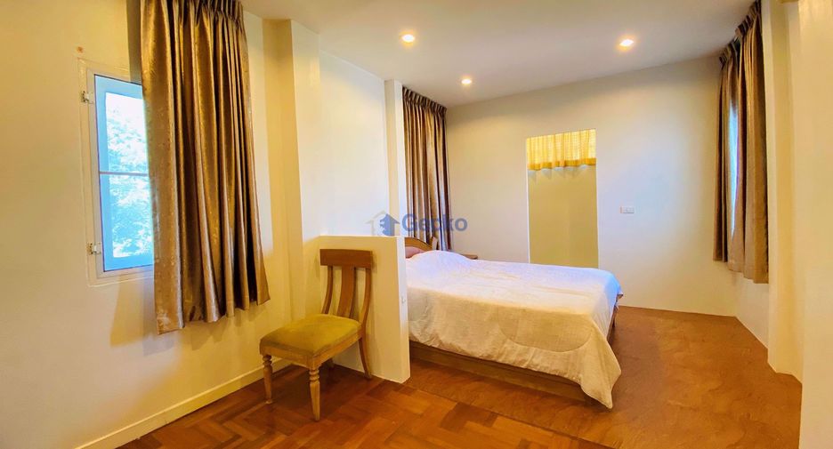 For sale 4 bedrooms house in Jomtien, Pattaya