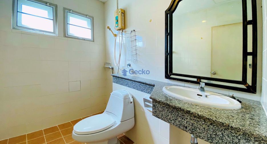 For sale 4 bedrooms house in Jomtien, Pattaya